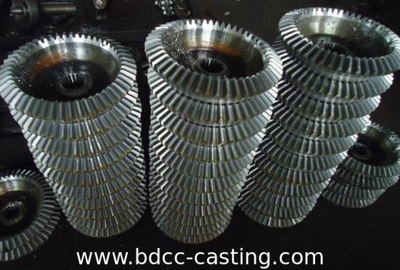 parti lavorate a ingranaggi