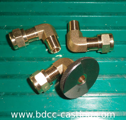 raccordo in ottone per tubi