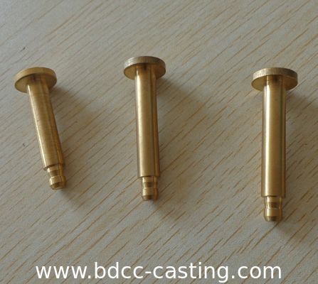 Connettore in ottone personalizzato con tutti i tipi di finiture, prodotto da un produttore professionista cinese