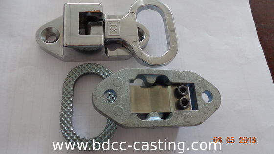 Parti fusi di precisione in acciaio al carbonio personalizzati con tutti i tipi di finitura, prodotti da un produttore professionale cinese