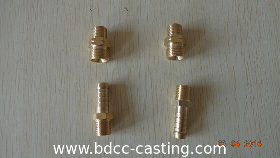 Raccordi per tubi flessibili in ottone personalizzati con tutti i tipi di finiture, prodotti da un produttore professionista cinese