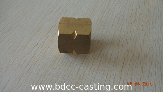 Raccordi per tubi flessibili in ottone personalizzati con tutti i tipi di finiture, prodotti da un produttore professionista cinese