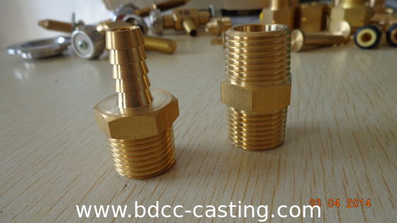 Raccordi brasati in ottone personalizzati per tubi di rame, fabbricati in Cina da produttore professionale