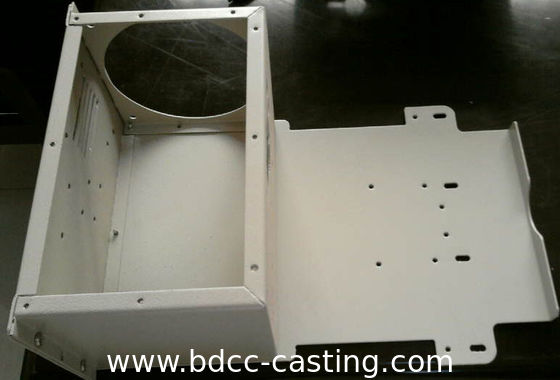 Stampaggio, Alloggiamenti per manometri, Parti stampate in metallo in acciaio inossidabile con tutti i tipi di finiture, Parti stampate