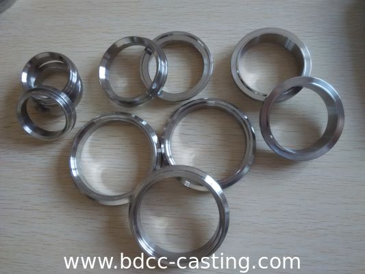 Parti lavorati di precisione per torni CNC, Lavorazione personalizzata di tutti i tipi di parti meccaniche e parti per lavorazioni meccaniche