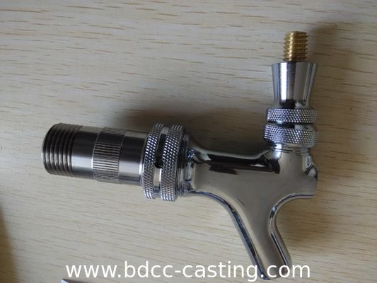 Parti lavorati di precisione per torni CNC, Lavorazione personalizzata di tutti i tipi di parti meccaniche e parti per lavorazioni meccaniche