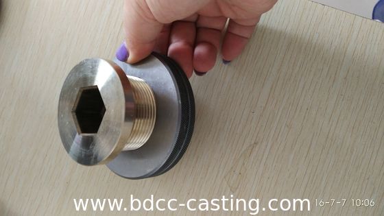 Forgiatura tappo olio in lega di rame per lavorazione CNC, Lavorazione personalizzata di tutti i tipi di parti meccaniche, parti per lavorazioni meccaniche