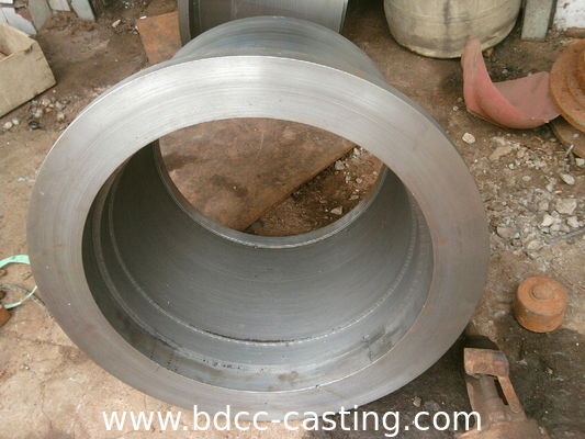 FUSIONE IN SABBIA DI ACCIAIO WCB DI GRADO, FUSIONE DI TESTA E SOTTOGONNA, Componenti fusi in sabbia personalizzati con tutti i tipi di finitura