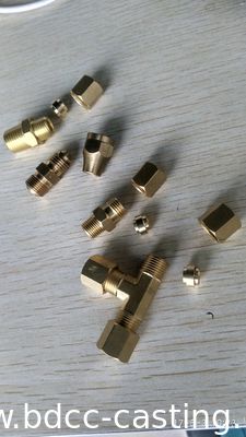 GAMMA DI RACCORDI A COMPRESSIONE CNC PERSONALIZZATI, TEE, GOMITO, GIUNTO, adattatore, fabbricati in Cina da produttore professionale