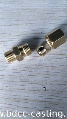 Tubo flessibile tascabile personalizzato con raccordi in ottone, prodotto da un produttore professionale cinese