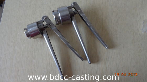 Pinze per aggraffatura  Vasche personalizzate coperchio antifurto; la stampa a colori può essere personalizzata in base alle esigenze del cliente