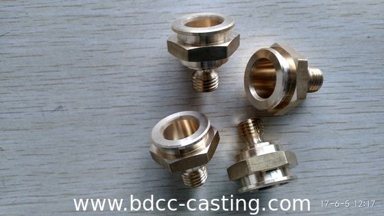 GAMMA DI RACCORDI A COMPRESSIONE CNC PERSONALIZZATI, TEE, GOMITO, GIUNTO, adattatore, fabbricati in Cina da produttore professionale