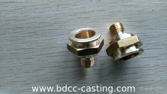 GAMMA DI RACCORDI A COMPRESSIONE CNC PERSONALIZZATI, TEE, GOMITO, GIUNTO, adattatore, fabbricati in Cina da produttore professionale