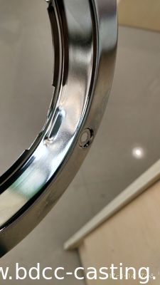 Stampaggio, Alloggiamenti per manometri, Parti stampate in metallo in acciaio inossidabile con tutti i tipi di finiture, Parti stampate