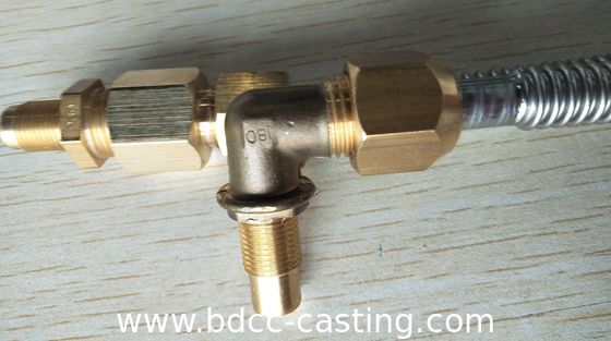 Lavorazione personalizzata di tutti i tipi di raccordi per tubi, adattatori, lavorazione CNC, raccordi in ottone, dadi e bulloni in ottone. Raccordi filettati in ottone