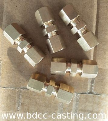 Lavorazione personalizzata di tutti i tipi di raccordi per tubi, adattatori, lavorazione CNC, raccordi in ottone, dadi e bulloni in ottone. Raccordi filettati in ottone