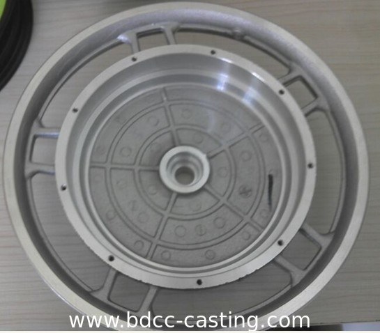 Fusione di tutti i tipi di parti di macchinari, fusione in sabbia di alluminio, ghisa grigia, fusione in sabbia di ghisa duttile;