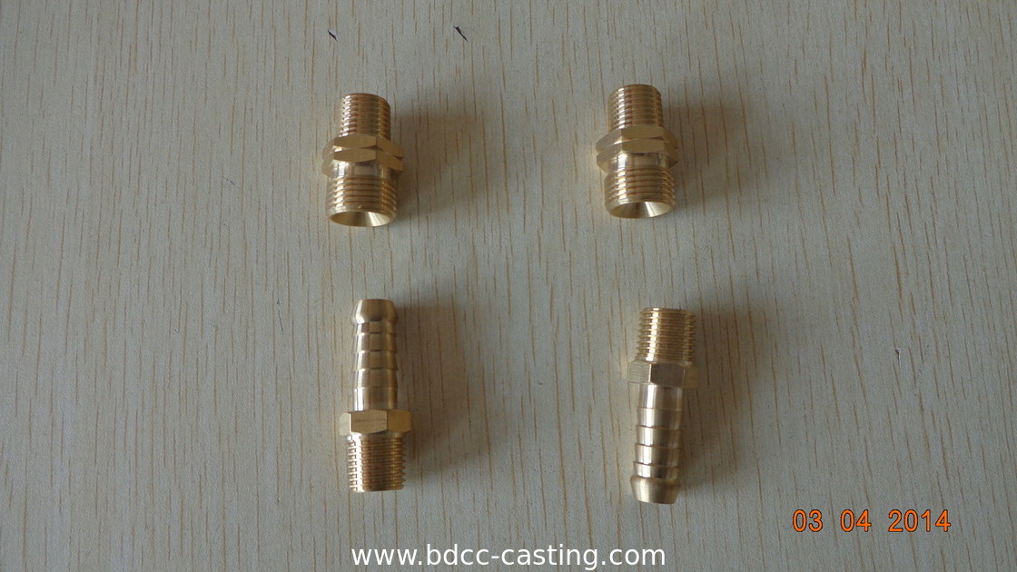 Raccordi per tubi flessibili in ottone personalizzati con tutti i tipi di finiture, prodotti da un produttore professionista cinese