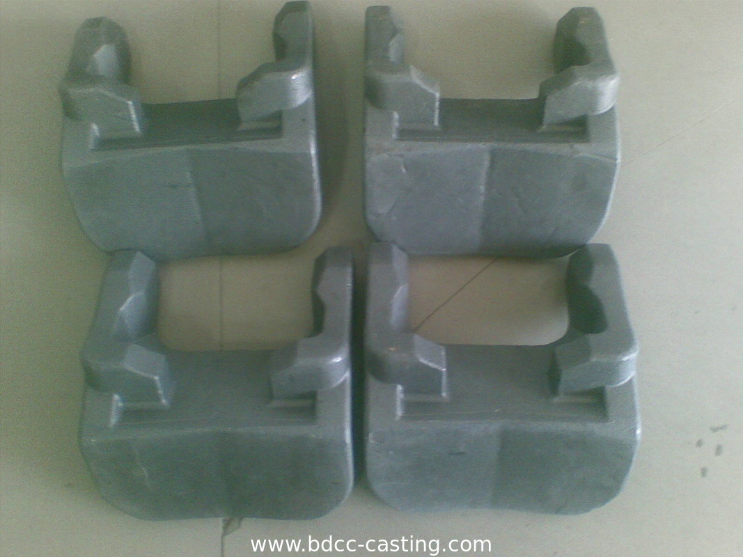 mozzo ruota, supporto, parti personalizzate in fusione di sabbia con tutti i tipi di finitura, prodotte in Cina da produttore professionale