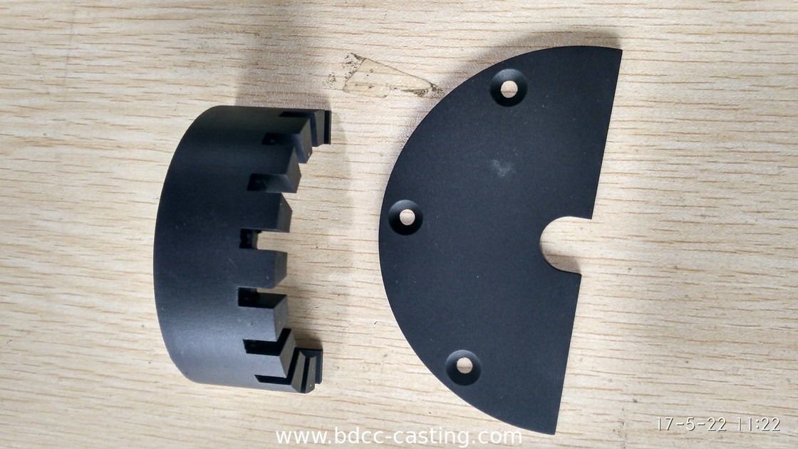 Parti lavorati a CNC, Lavorazione di parti di tutti i tipi di materiali; Lavorazione CNC, Centro di lavoro CNC