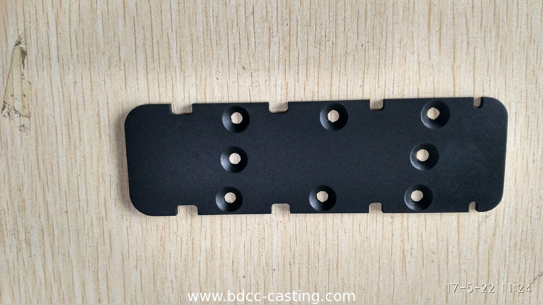 Parti lavorati a CNC, Lavorazione di parti di tutti i tipi di materiali; Lavorazione CNC, Centro di lavoro CNC