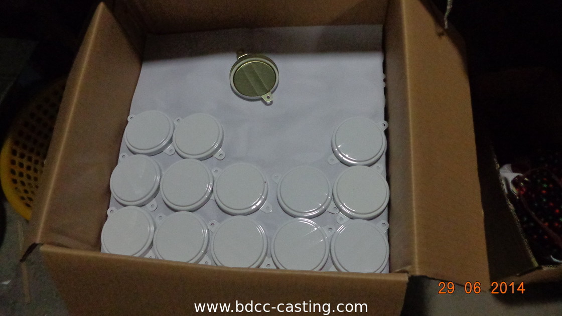 Coperchio antifurto per vasche personalizzate, coperchio filettato, flangia per vasca; la stampa a colori può essere personalizzata in base alle esigenze del cliente