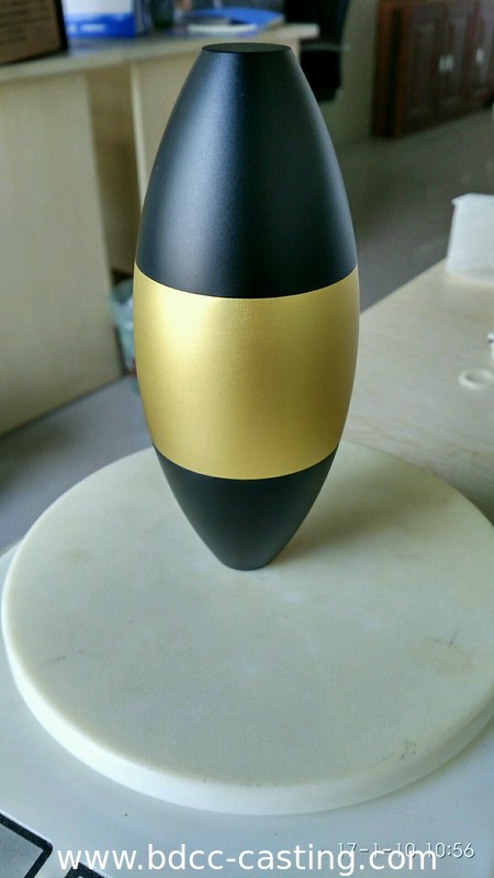 Parti lavorati a CNC, Lavorazione di parti di tutti i tipi di materiali; Lavorazione CNC, Centro di lavoro CNC