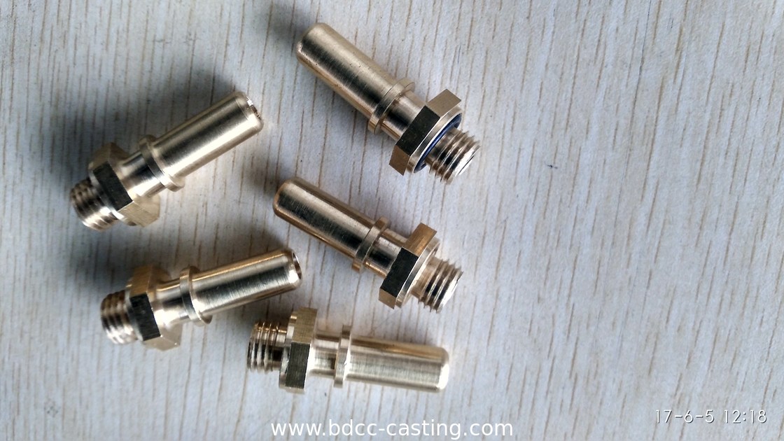 Connettore rapido in ottone personalizzato con tutti i tipi di finiture, prodotto da un produttore professionista cinese