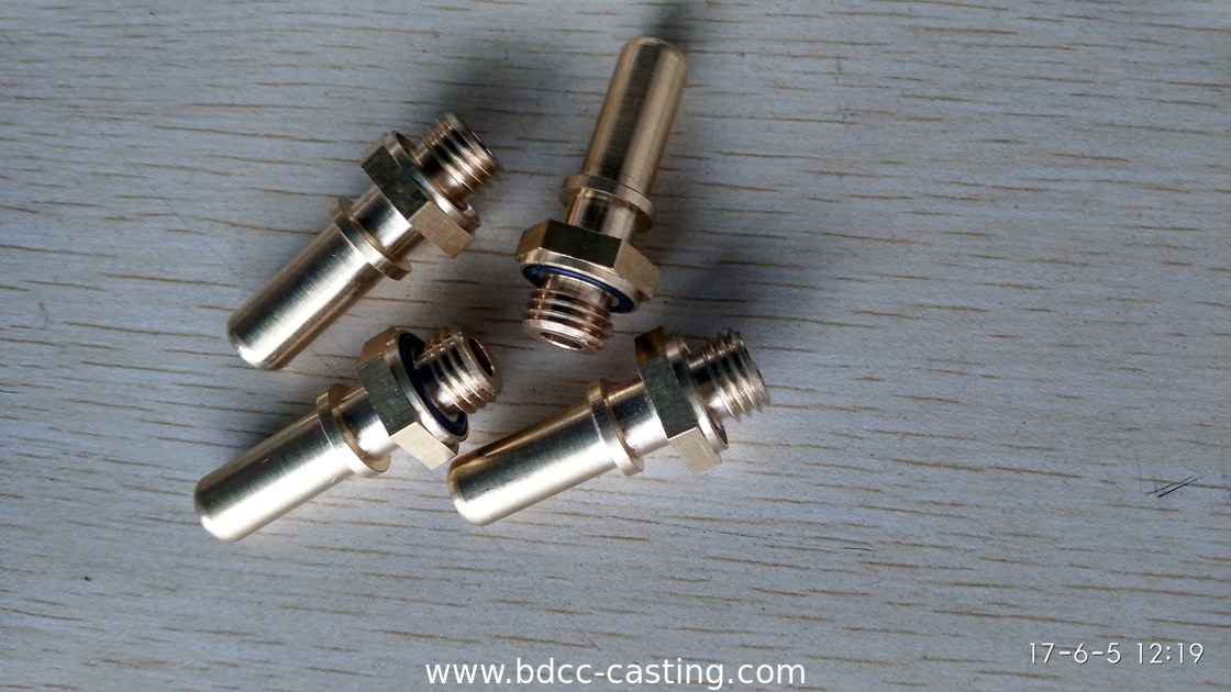 Connettore rapido in ottone personalizzato con tutti i tipi di finiture, prodotto da un produttore professionista cinese