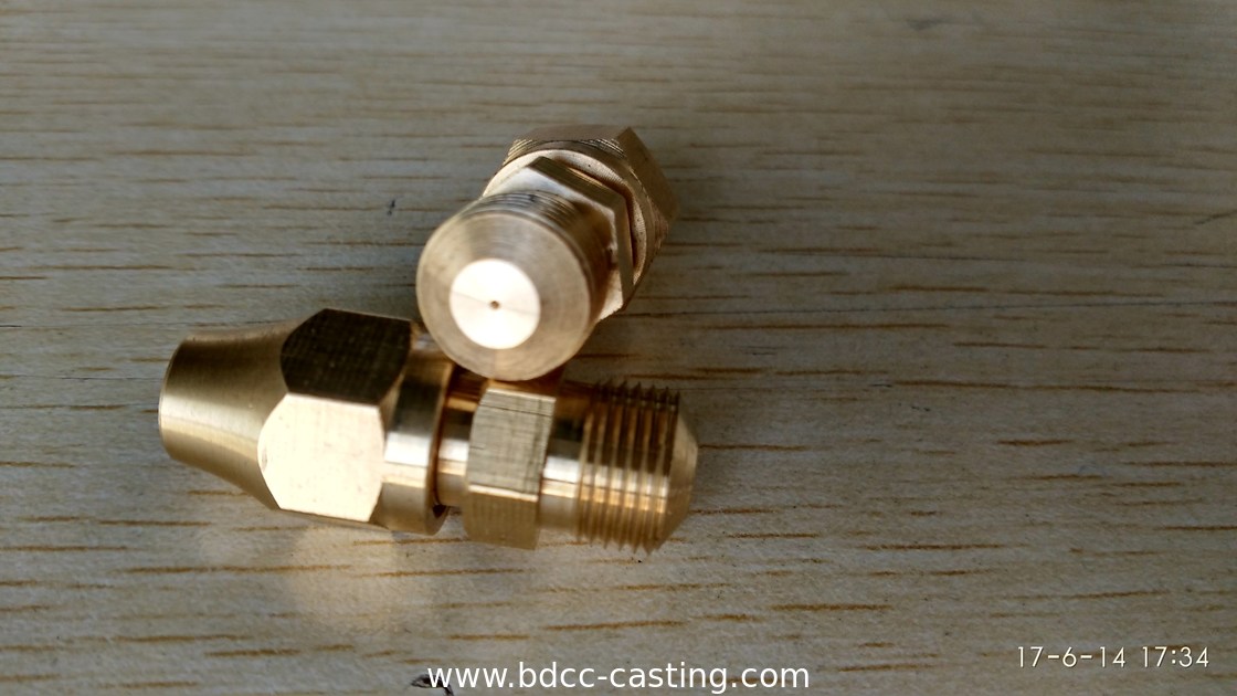 GAMMA DI RACCORDI A COMPRESSIONE CNC PERSONALIZZATI, TEE, GOMITO, GIUNTO, adattatore, fabbricati in Cina da produttore professionale