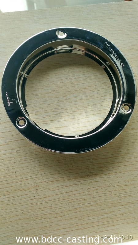 Stampaggio, Alloggiamenti per manometri, Parti stampate in metallo in acciaio inossidabile con tutti i tipi di finiture, Parti stampate